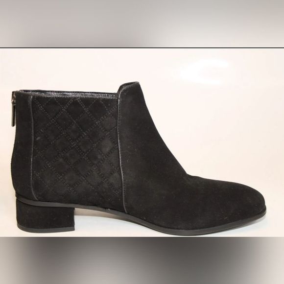 Aquatalia by Marvin K. 8.5 Suede Back Zip Chelsea Flat Ankle Boots - Picture 5 of 16